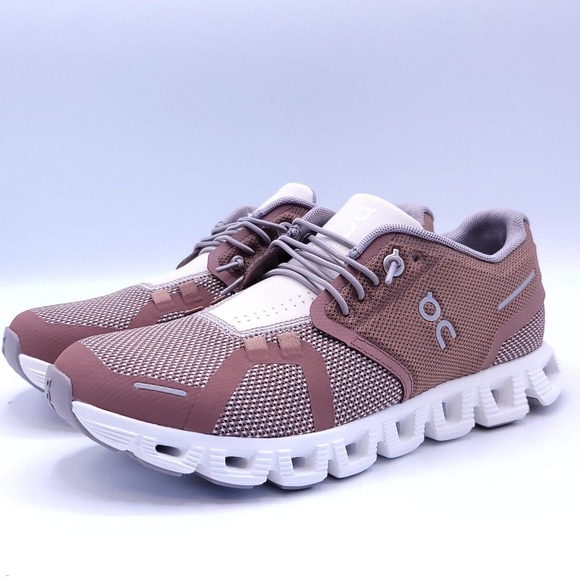 On Running Shoes - On Cloud 5 Combo Swiss Engineering Athletic Running Shoe Womens Size 6 Red White
